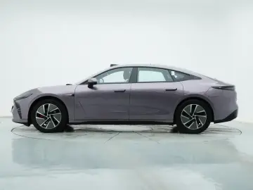 2025 Exeed Exlantix ES с пробегом 9 500 км