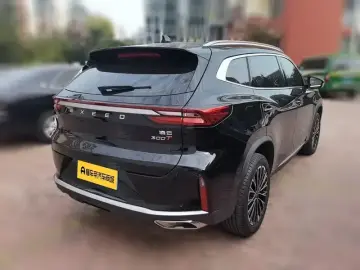 2025 Exeed TXL с пробегом 10 800 км