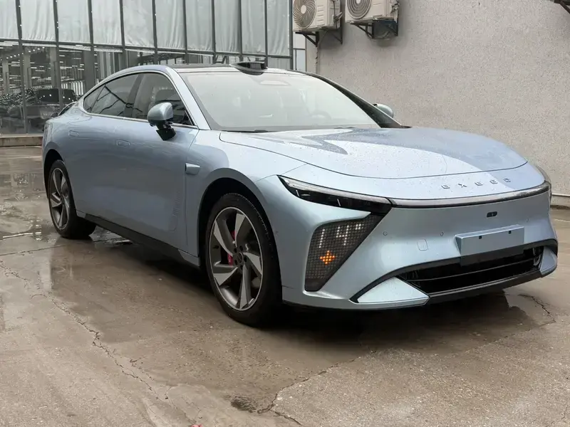 2024 Exeed Exlantix ES с пробегом 45 000 км