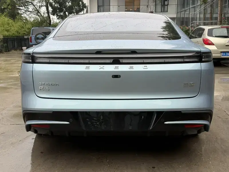 2024 Exeed Exlantix ES с пробегом 45 000 км