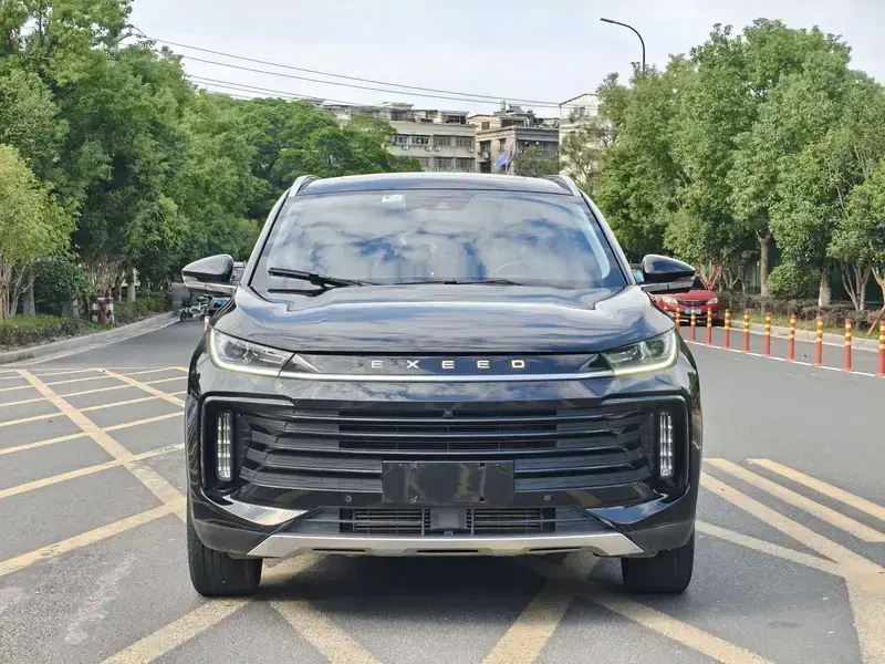 2023 Exeed TXL с пробегом 53 000 км