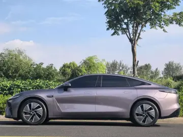 2025 Exeed Exlantix ES с пробегом 48 000 км