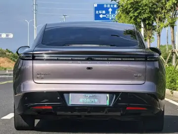 2025 Exeed Exlantix ES с пробегом 48 000 км