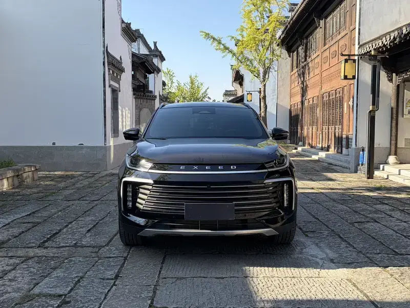 2025 Exeed TXL с пробегом 24 000 км