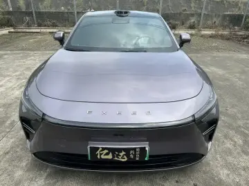 2025 Exeed Exlantix ES с пробегом 24 100 км