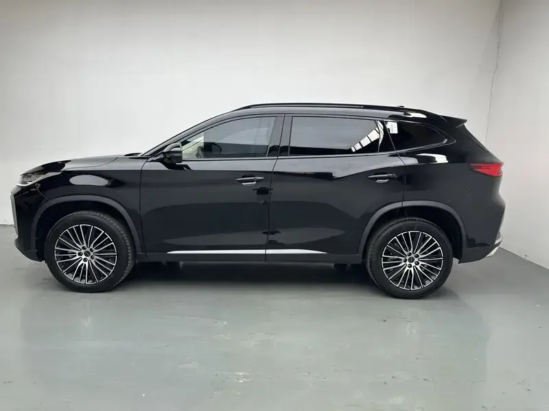 2025 Exeed TXL с пробегом 1 700 км