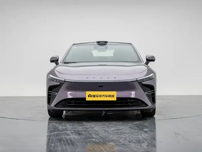 2025 Exeed Exlantix ES с пробегом 12 700 км