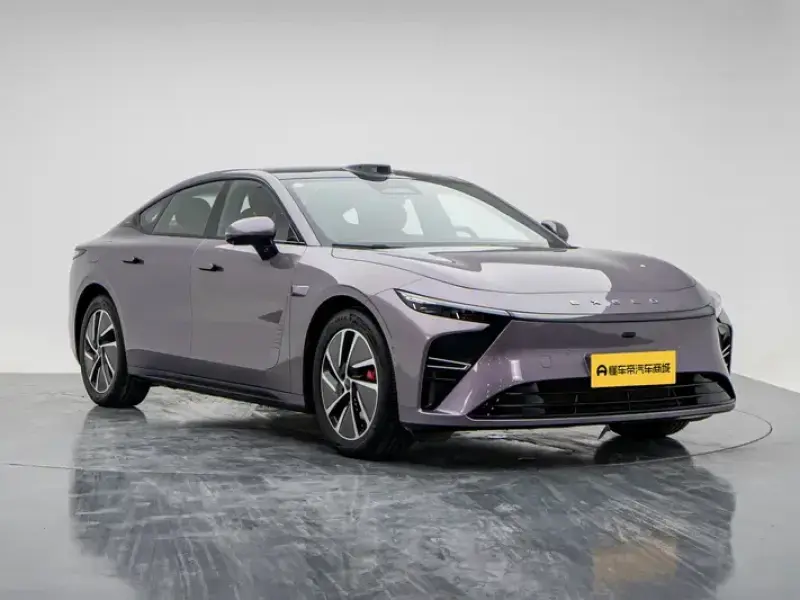 2025 Exeed Exlantix ES с пробегом 12 700 км
