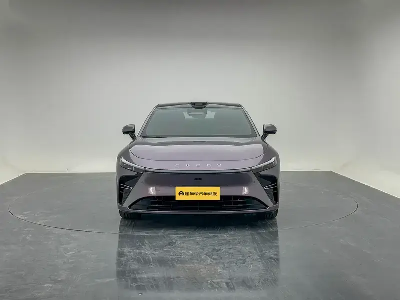 2025 Exeed Exlantix ES с пробегом 37 000 км
