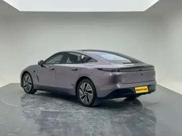 2025 Exeed Exlantix ES с пробегом 37 000 км
