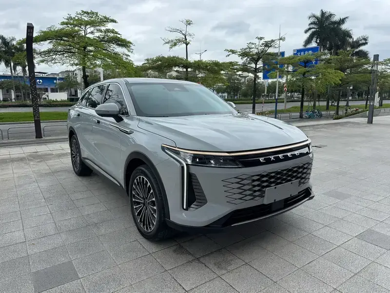 2023 Exeed Yaoguang с пробегом 50 000 км