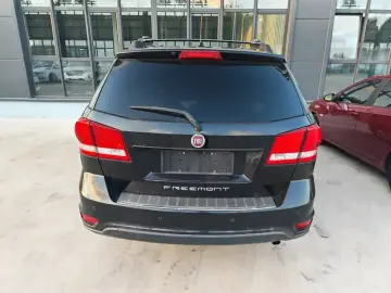 2012 Fiat Freemont с пробегом 151 000 км
