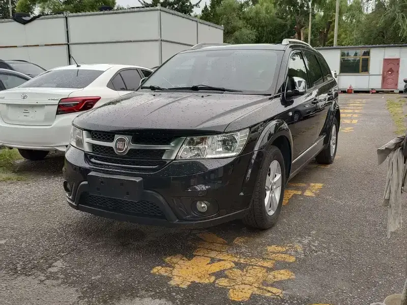 2012 Fiat Freemont с пробегом 182 000 км