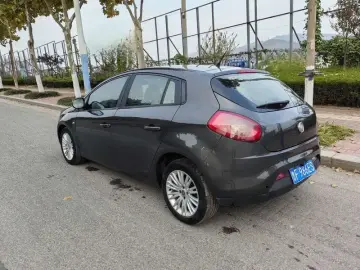 2011 Fiat Bravo с пробегом 100 000 км