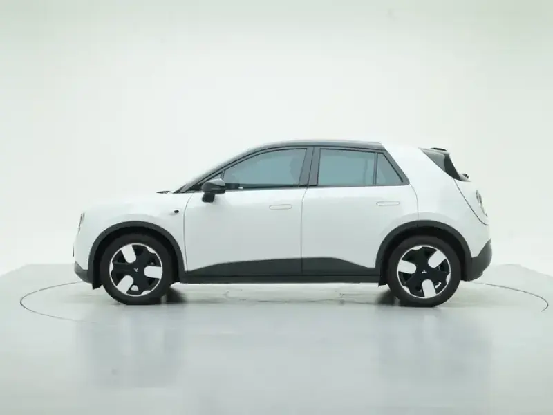 2025 Nio Firefly с пробегом 22 300 км