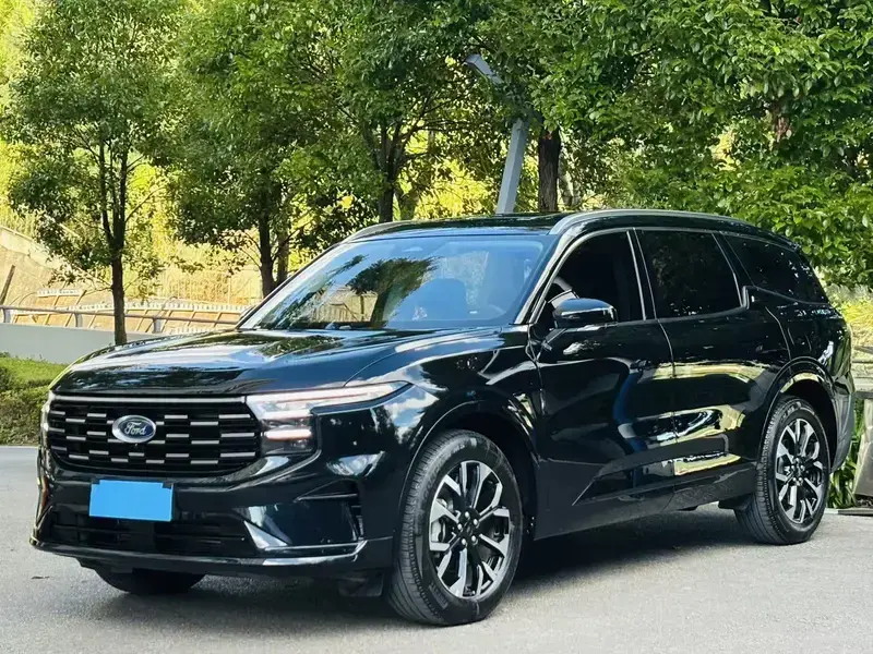 2025 Ford Edge с пробегом 15 000 км
