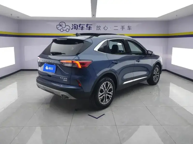 2020 Ford Escape с пробегом 29 000 км