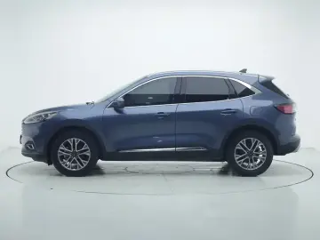 2020 Ford Escape с пробегом 19 800 км