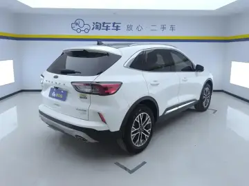 2020 Ford Escape с пробегом 15 000 км