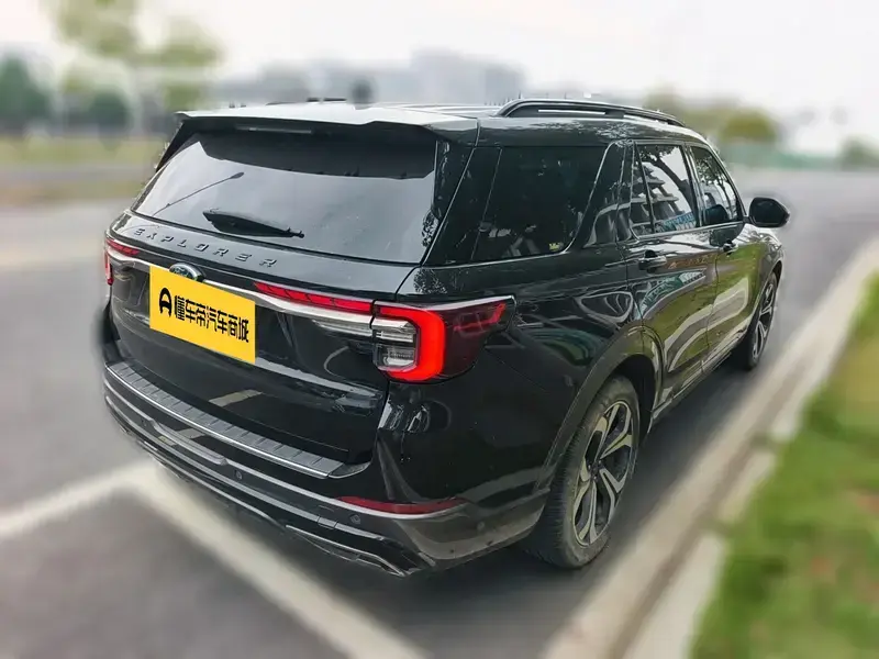 2023 Ford Explorer с пробегом 91 700 км
