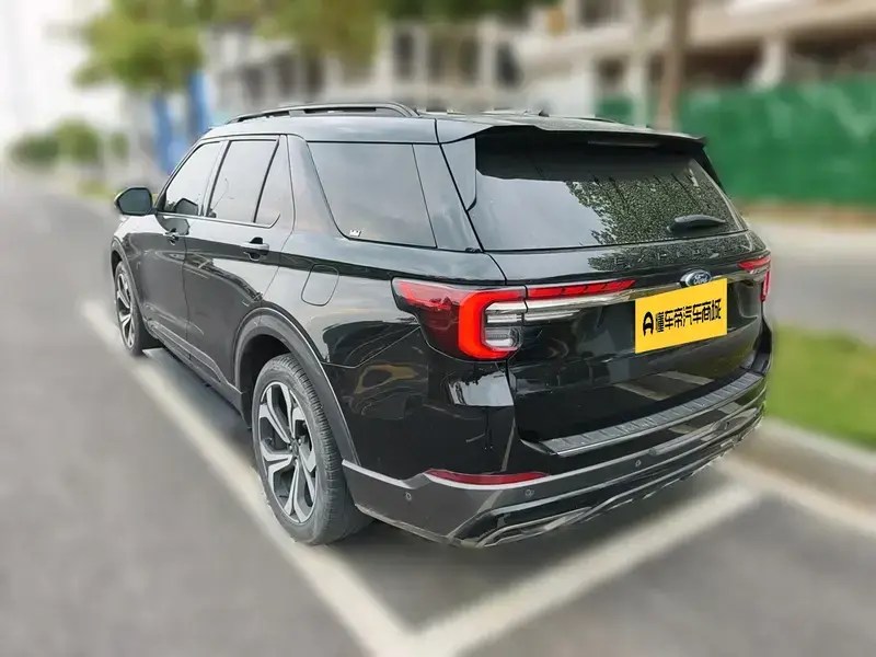 2023 Ford Explorer с пробегом 91 700 км