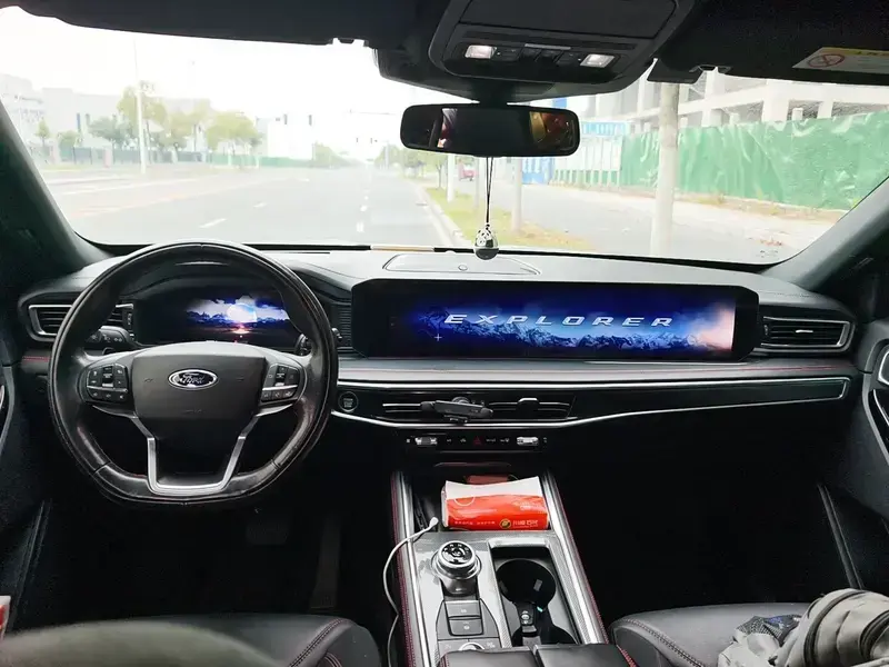 2023 Ford Explorer с пробегом 91 700 км