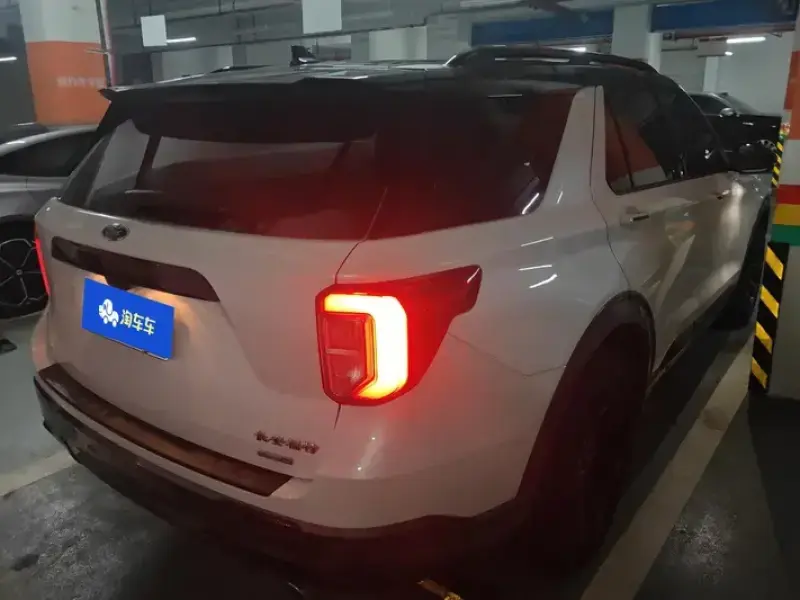 2020 Ford Explorer с пробегом 57 000 км