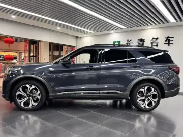 2023 Ford Explorer с пробегом 44 000 км