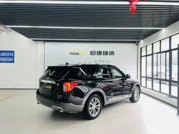 2020 Ford Explorer с пробегом 16 900 км