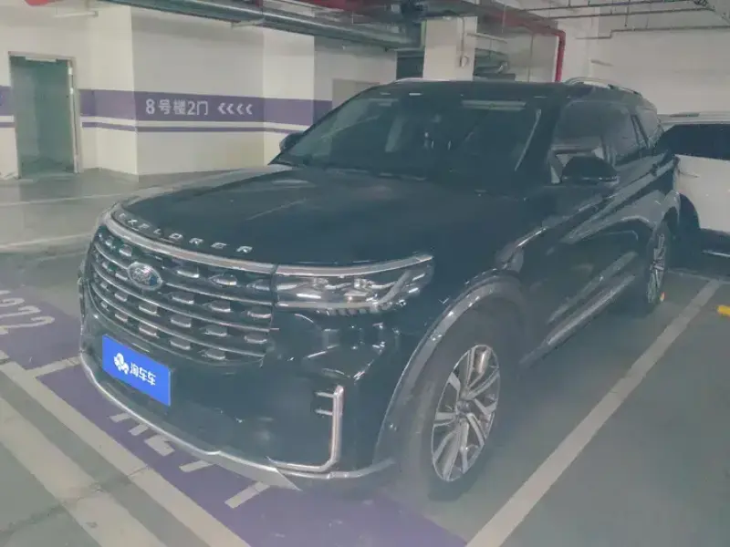 2023 Ford Explorer с пробегом 35 000 км