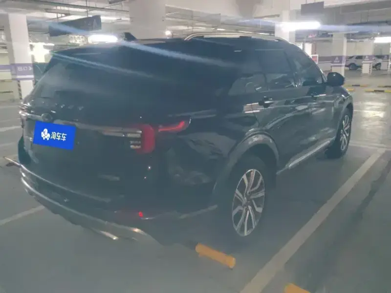 2023 Ford Explorer с пробегом 35 000 км