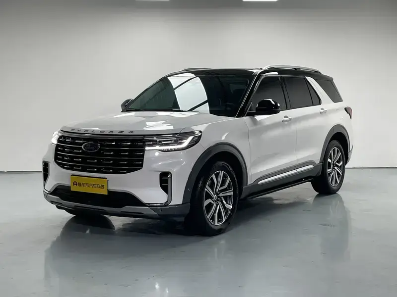 2023 Ford Explorer с пробегом 45 700 км