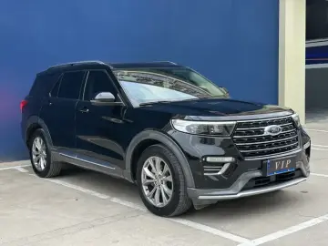 2020 Ford Explorer с пробегом 45 000 км
