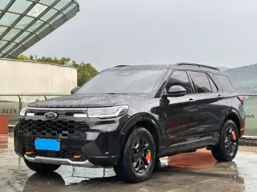 2024 Ford Explorer с пробегом 24 400 км