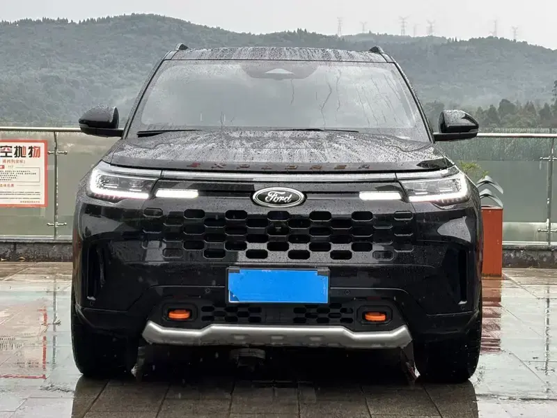 2024 Ford Explorer с пробегом 24 400 км