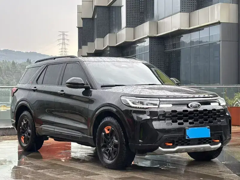 2024 Ford Explorer с пробегом 24 400 км
