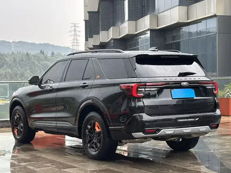2024 Ford Explorer с пробегом 24 400 км