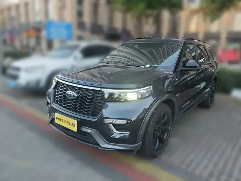 2020 Ford Explorer с пробегом 23 700 км