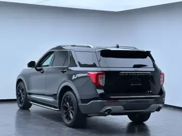 2022 Ford Explorer с пробегом 84 000 км