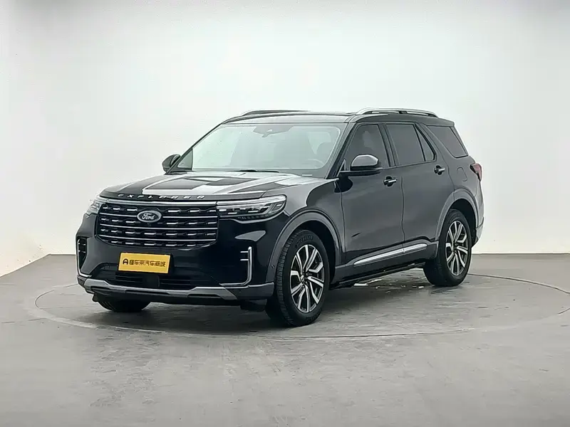 2023 Ford Explorer с пробегом 105 700 км