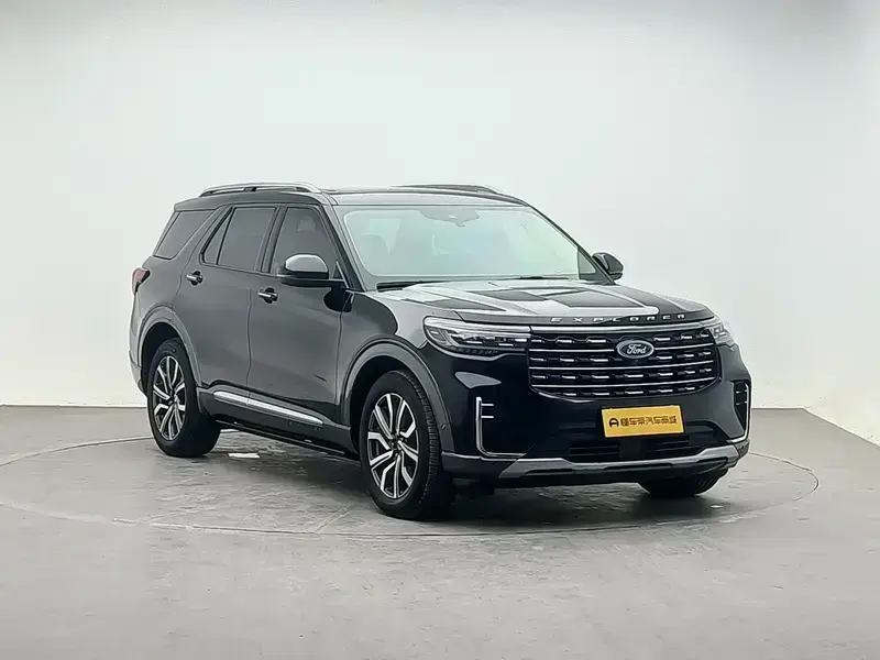 2023 Ford Explorer с пробегом 105 700 км