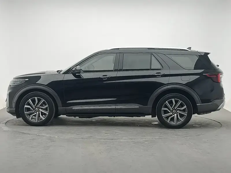 2023 Ford Explorer с пробегом 105 700 км