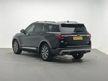 2023 Ford Explorer с пробегом 105 700 км