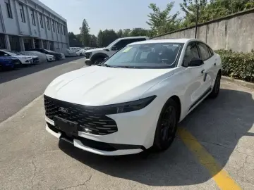 2026 Ford Mondeo с пробегом 1 000 км