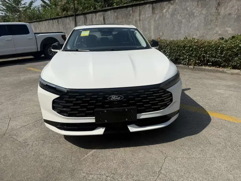 2026 Ford Mondeo с пробегом 1 000 км