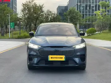 2021 Ford Mustang Mach-E с пробегом 54 000 км
