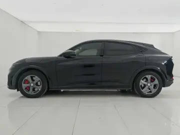 2021 Ford Mustang Mach-E с пробегом 66 500 км