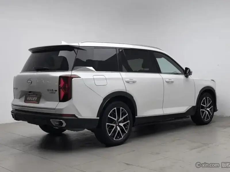 2022 GAC Trumpchi GS8 с пробегом 92 700 км