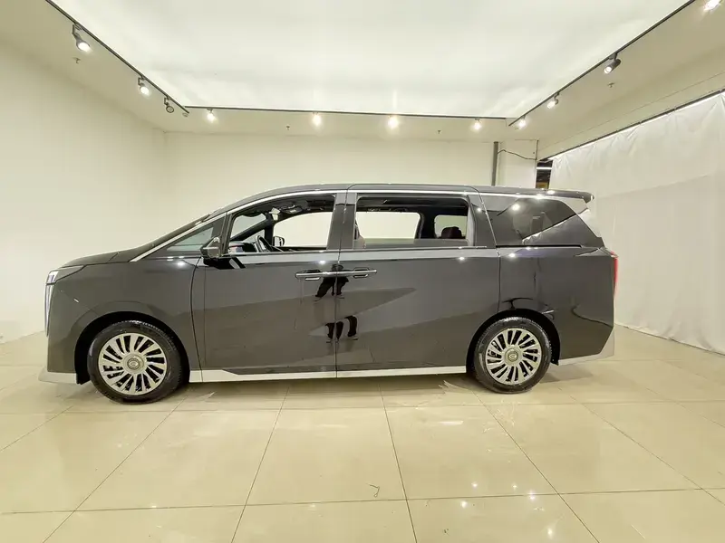 2024 GAC Trumpchi M8 с пробегом 33 800 км