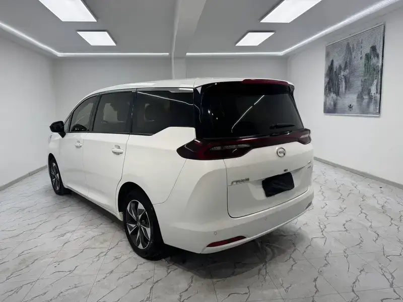 2021 GAC Trumpchi M6 с пробегом 44 000 км